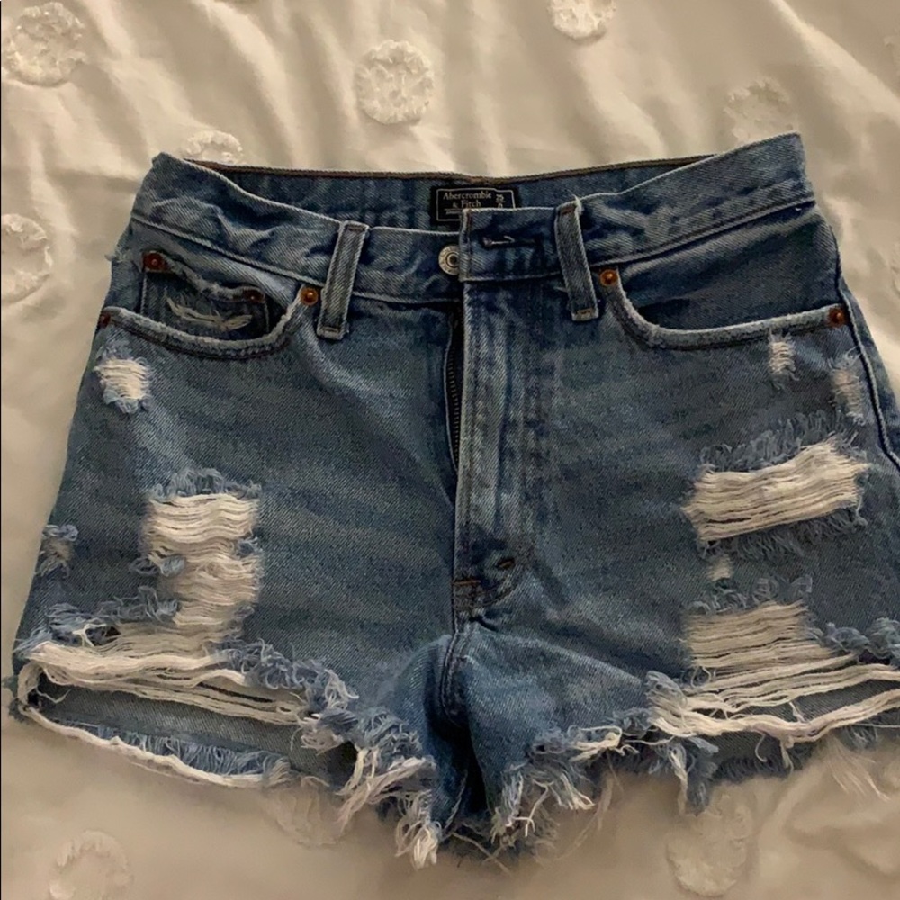 Abercrombie & Fitch high rise shorts size 25/0